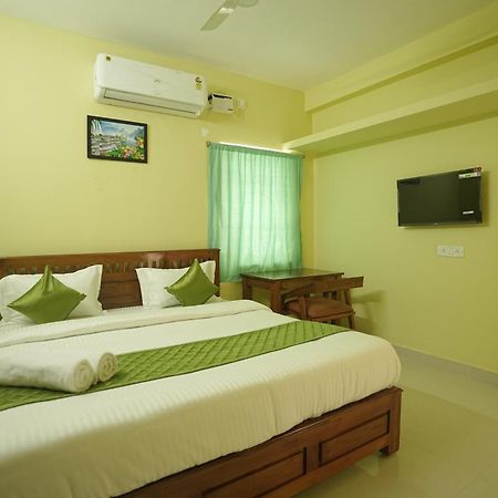 Le Leos Park Inn Pondicherry Exterior photo